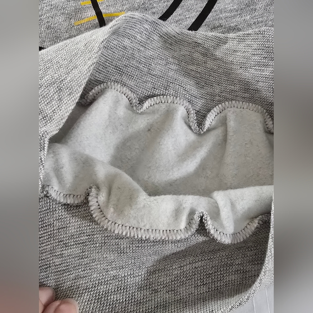 True Vintage 80s Rock Band Def Leopard sweat shirt Tshirt kids Top Half - Picture 11 of 12